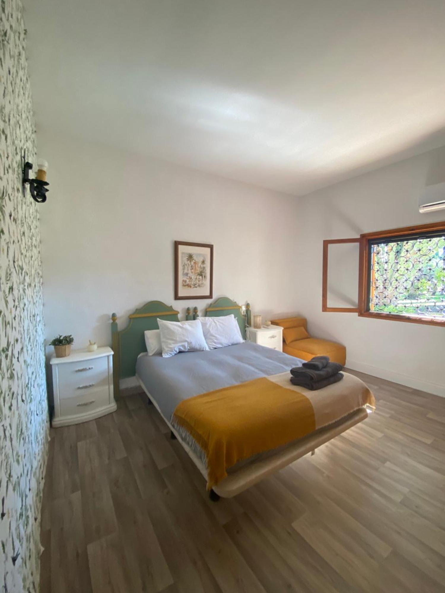 Pink Lemon House Bed & Breakfast Elche Dış mekan fotoğraf