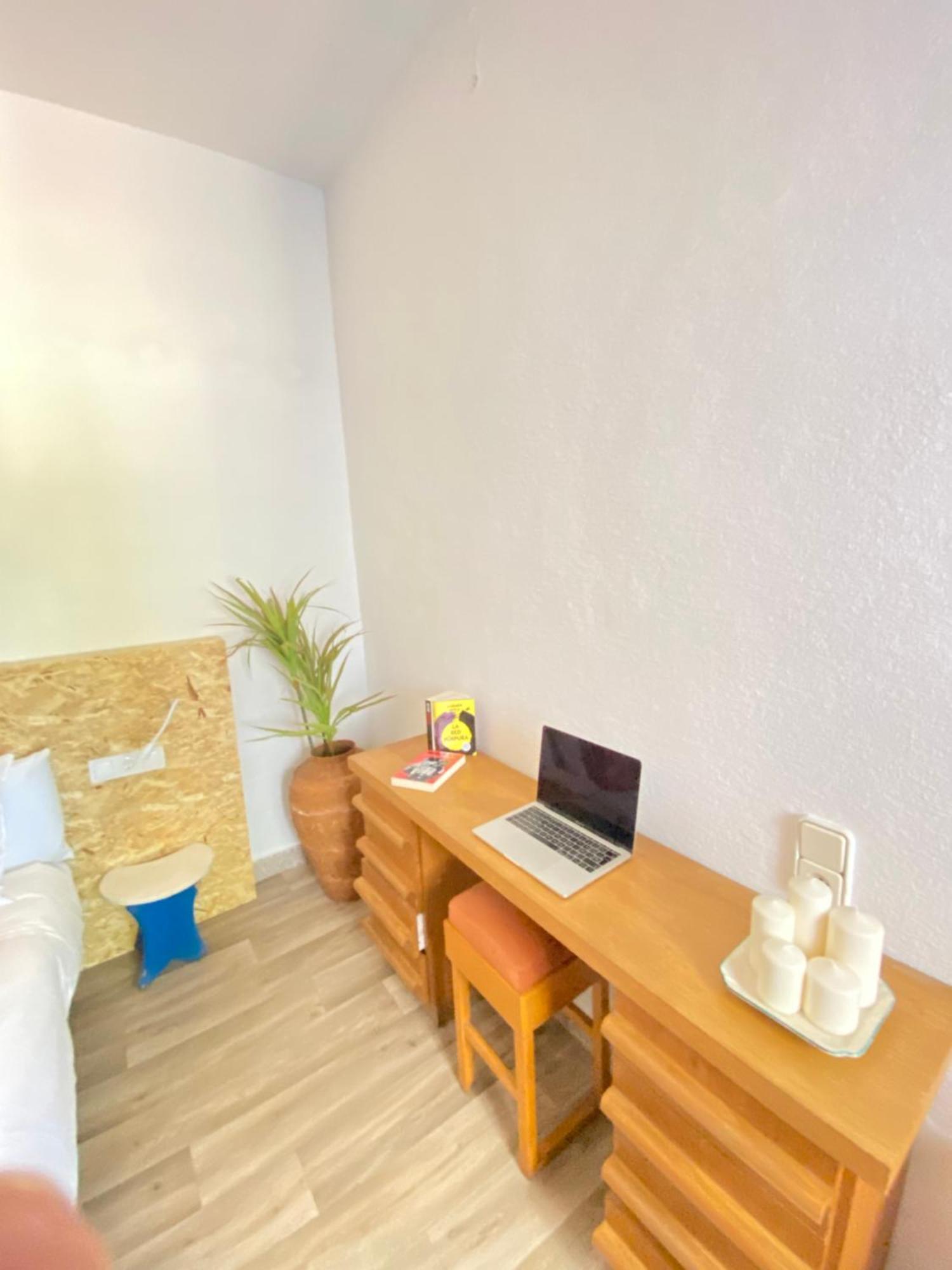 Pink Lemon House Bed & Breakfast Elche Dış mekan fotoğraf