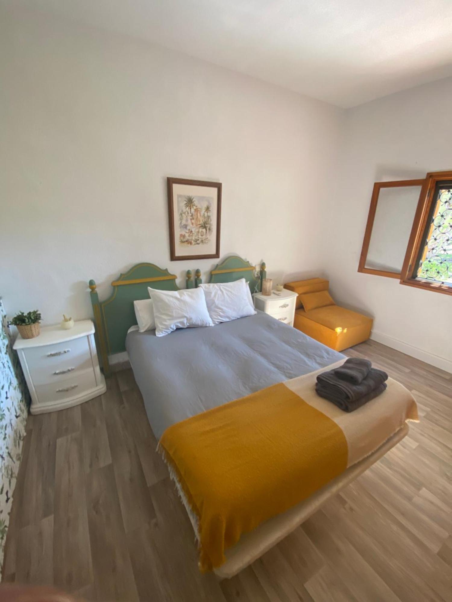 Pink Lemon House Bed & Breakfast Elche Dış mekan fotoğraf