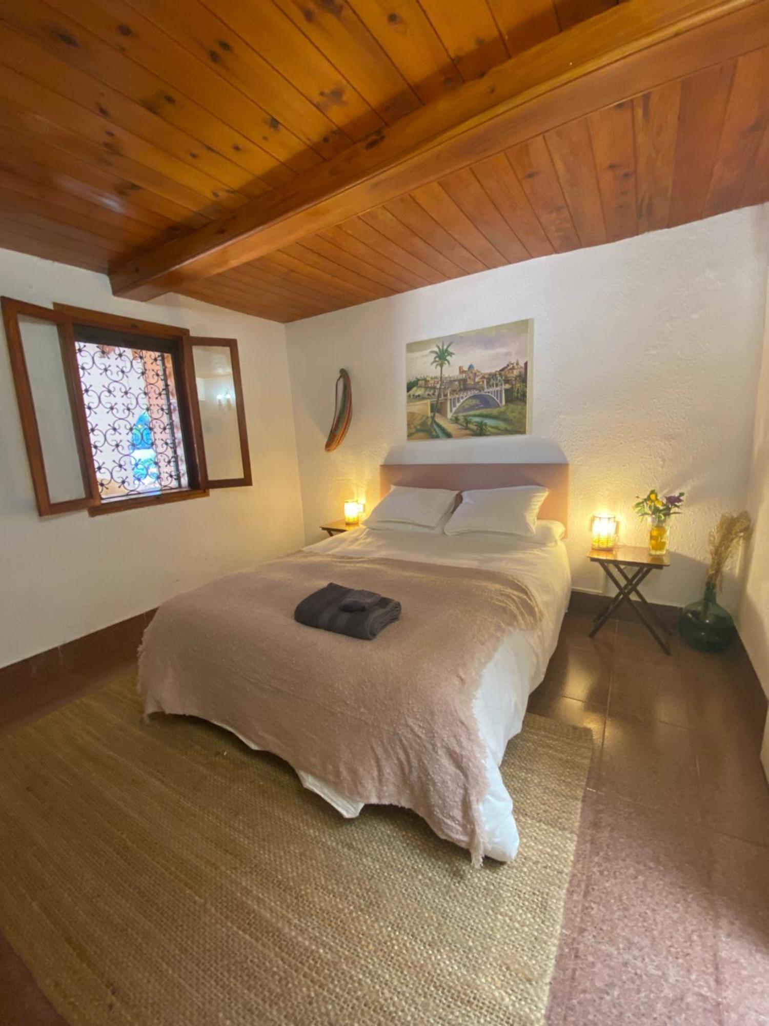 Pink Lemon House Bed & Breakfast Elche Dış mekan fotoğraf